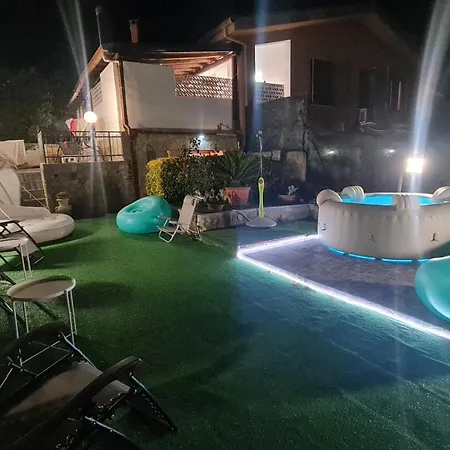 Holiday home Golden Hill
